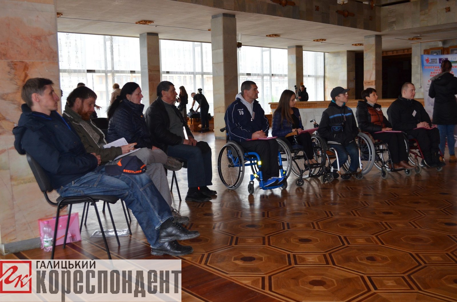 У Франківську презентували проєкт для захисту внутрішньо-переселеної молоді з інвалідністю