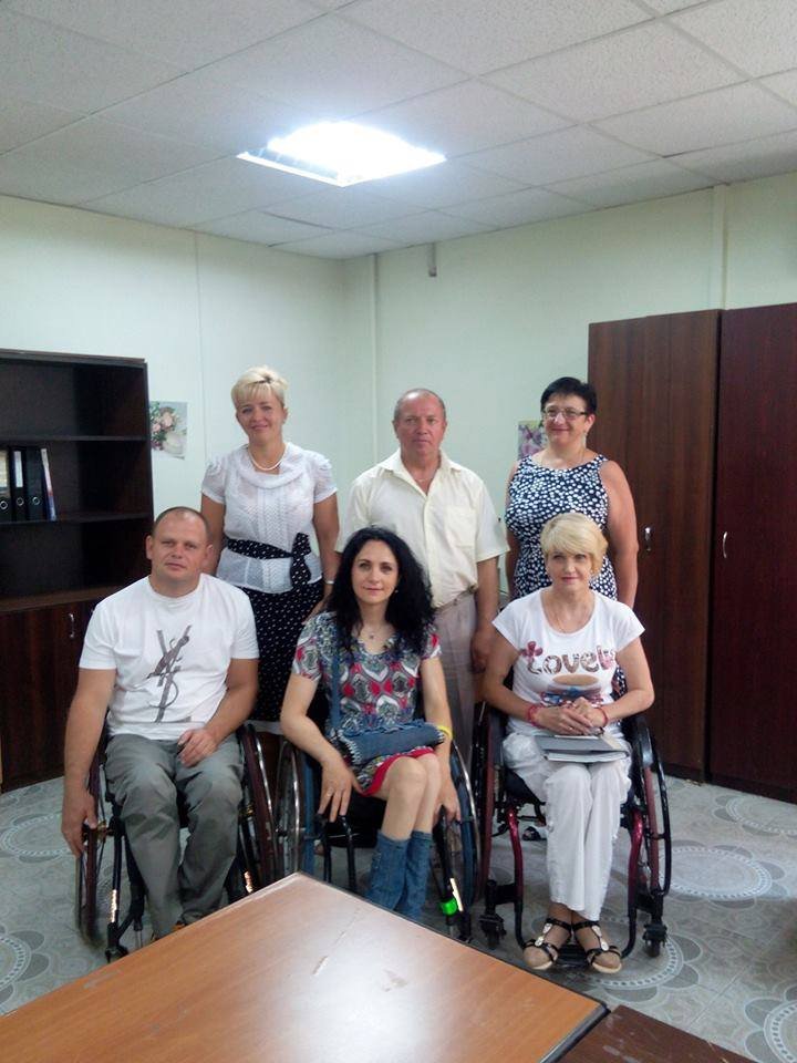 Соціальні гарантії людей з інвалідністю обговорили на Буковині