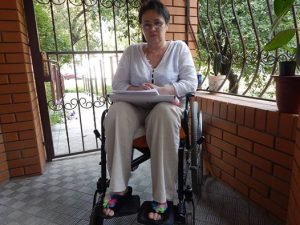 Полтавський хепі енд: оштрафована жінка з інвалідністю узаконила свій пандус