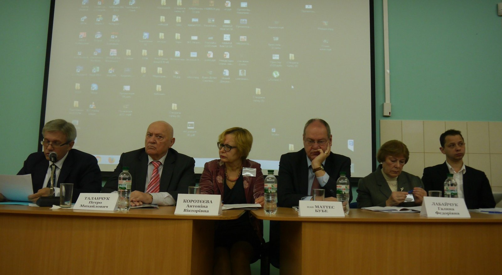 Лупаймо сю скалу: в Університеті "Україна" відбулася наукова конференція з проблем інклюзії