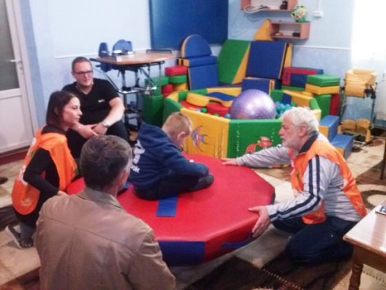 До Кіцманського районного центру соціальної реабілітації дітей з інвалідністю «Дзвіночок» завітала делегація італійських спеціалістів