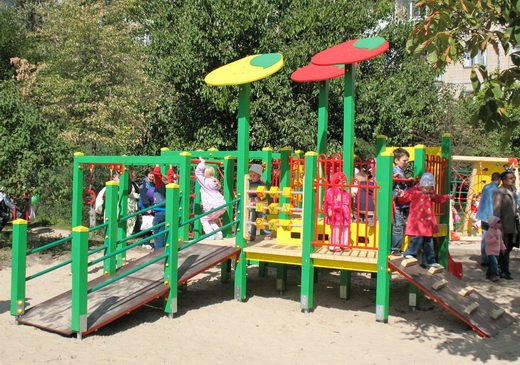 Громадський бюджет: в Одесі реалізують проєкт зі створення ігрового майданчика для дітей з інвалідністю