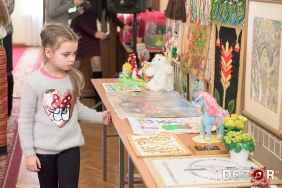 У Кіровограді відкрили виставку творчих робіт дітей з інвалідністю