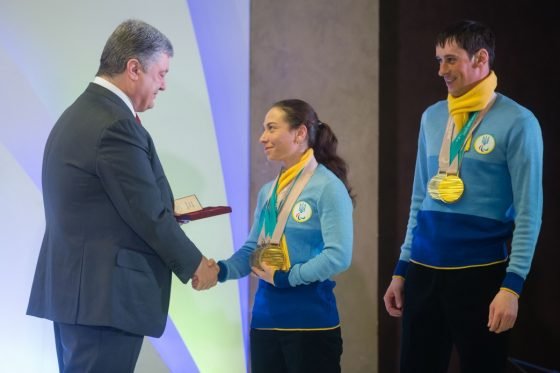 Президент вручив державні нагороди спортсменам-паралімпійцям