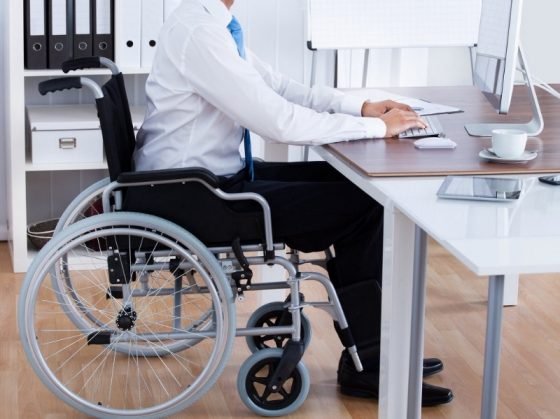 Працевлаштуватися з інвалідністю: як усунути перешкоди?