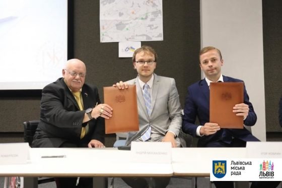 Львів стає інклюзивнішим: Львівська міська рада та «Wheelchairs for Ukraine» (Шотландія) підписали Меморандум про взаєморозуміння