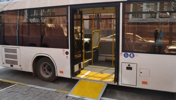 Днепряне просят запустить низкопольные автобусы для людей с инвалидностью