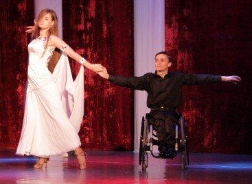 Танці на інвалідних візках: вперше у Кременчуці