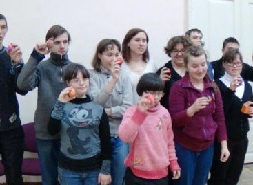 В Одессе детей с особыми потребностями обучают прикладному искусству