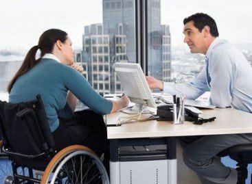 Кабмин передал Минсоцполитики право предоставлять дотации и льготы за рабочие места для инвалидов