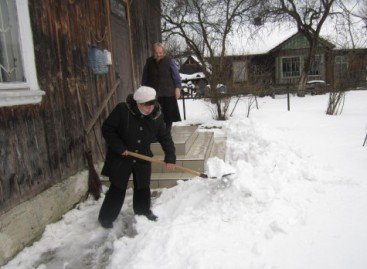 4000 соціальних працівників Львівщини під час снігопаду надавали допомогу одиноким та непрацездатним громадянам