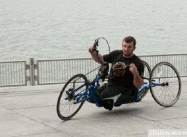 Передвижение инвалидов на велосипеде. Взгляд со стороны