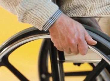 Представники громадських організацій осіб з інвалідністю перевірили рівень доступності до адміністративного приміщення