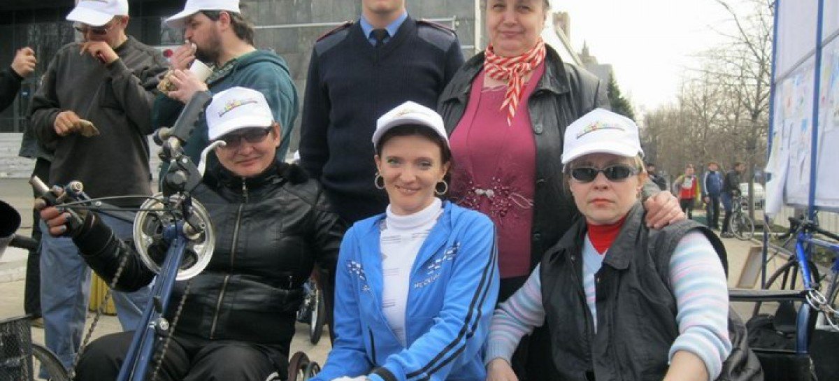 Странное “Инватакси”. Донецкая милиция помогла инвалидам принять участие в соревнованиях