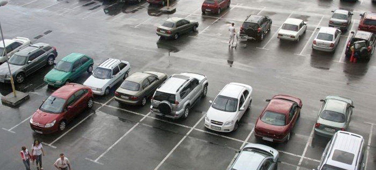 На донецких парковках появилось немало «мнимых инвалидов»