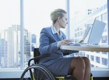 Знайти роботу для осіб з інвалідністю непросто, але можливо