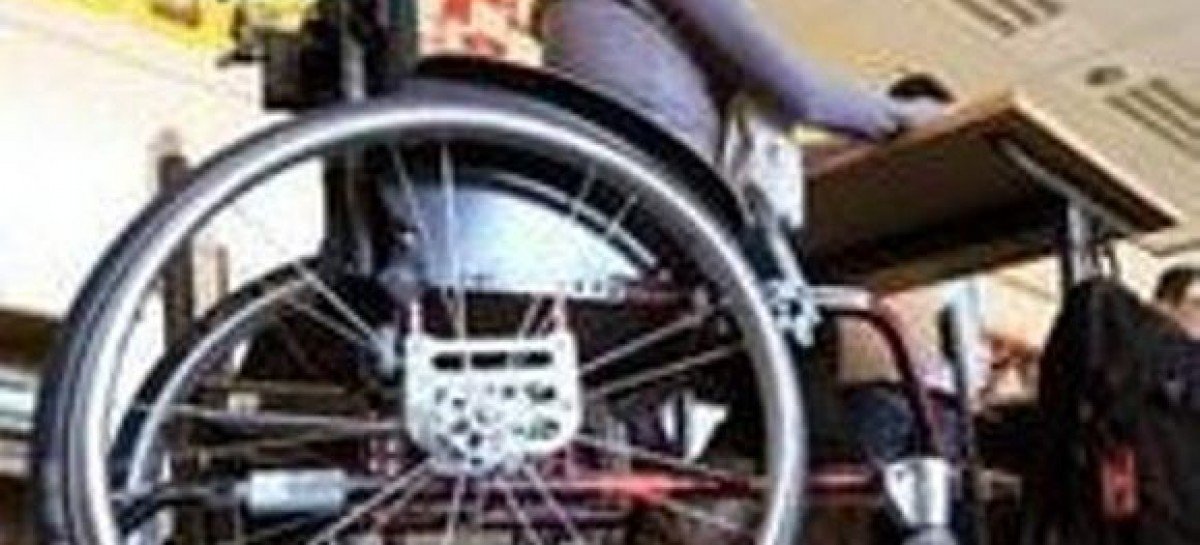 На виборчі дільниці осіб з інвалідністю доставить спецслужба