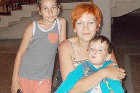 “Мисс Украина на коляске” Елена Рожкова: “Поначалу, увидев людей в военной форме, дети прятались”