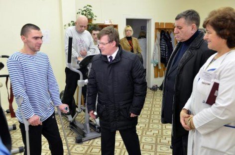 Павло Розенко відвідав учасників АТО у Львівському міжрегіональному центрі реабілітації осіб з інвалідністю