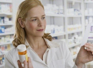 Минздрав хочет обеспечить лекарствами некоторых больных с неподконтрольных территорий