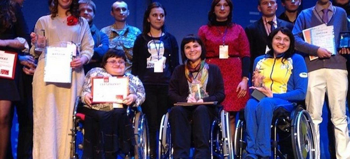 Вінничанка Олена Чорнобривенко отримала нагороду у номінації “Персональні здобутки” у конкурсі премії Ten Outstanding Young Persons (TOYP)