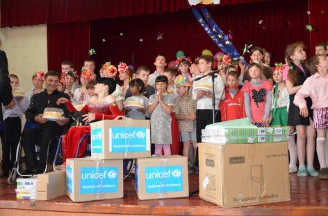 У місті Кремінна відбувся концерт до Дня захисту дітей «Дорогою добра»