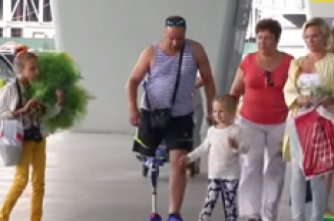 Австрійські реабілітологи вчать осіб з інвалідністю АТО заново ходити