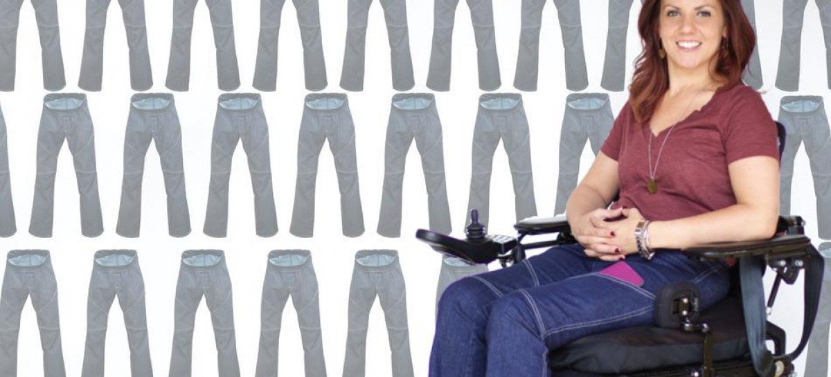 Американка разработала дизайн удобных функциональных джинсов для людей в коляске