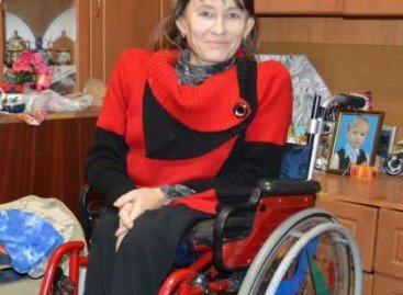 Продавці магазину в Ужгороді не обслужили жінку на інвалідному візку