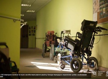 Більше 100 інвалідних колясок та інших засобів пересування українці Канади передадуть пораненим і дітям з особливими потребами