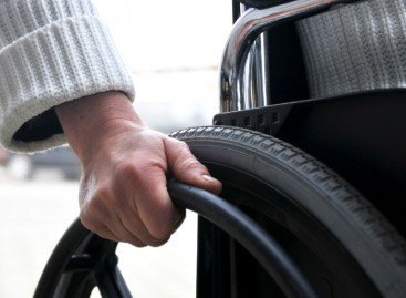 Юристи відстояли права чоловіка з інвалідністю, якого образили в маршрутці