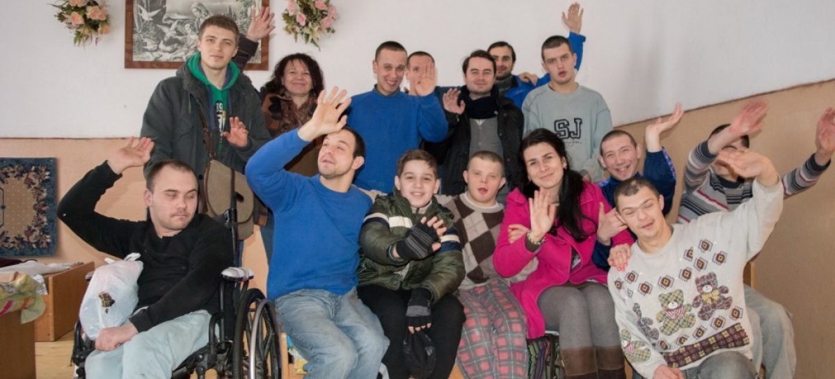 Волонтери просять благодійників облаштувати майстерню для дітей з інвалідністю