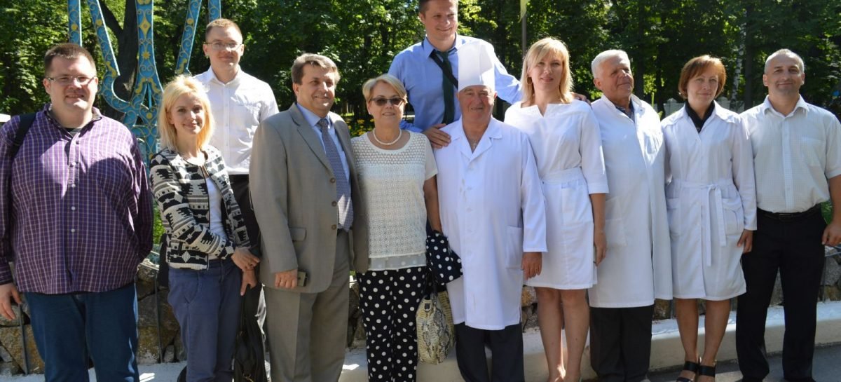 Польським гостям показали, як реабілітують учасників АТО у Вінницькому госпіталі ветеранів війни