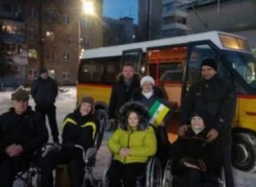 У Бучі для людей з інвалідністю придбали спецавтобус