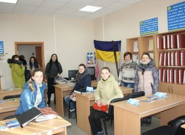 Учні Новомиргородської школи-інтернат для глухих обирали професію