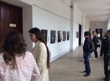 У Львові відкрилась фотовиставка “РівноДоступність. Жити гідно всупереч долі”