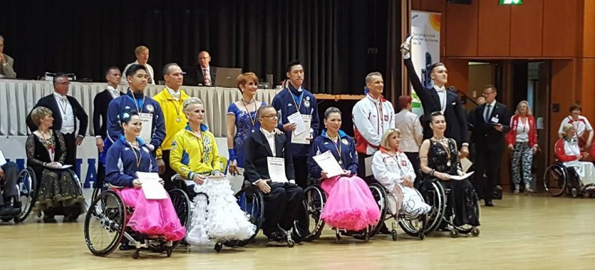 Українські танцюристи на віках – треті на Міжнародному турнірі зі спортивних танців на візках