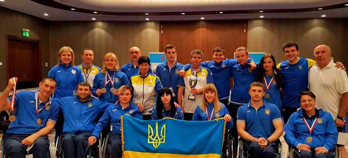 В Україну повернулись фехтувальники-паралімпійці з 6 високими нагородами етапу кубку світу