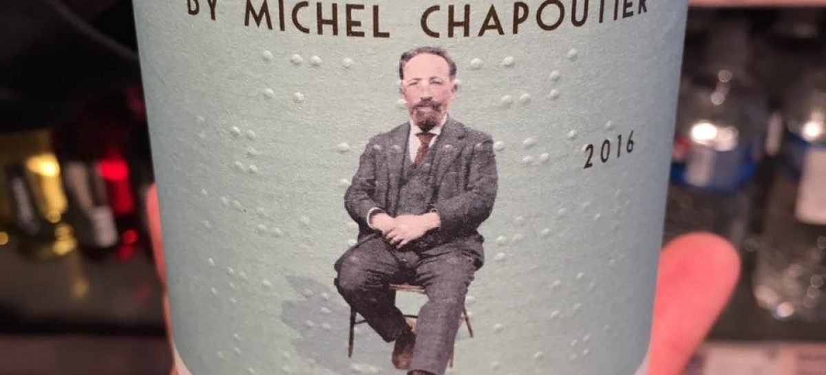 Французька доступність – в українських супермаркетах продається вино із шрифтом Брайля на етикетці