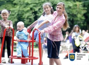 У Личаківському районі до кінця вересня облаштують дитячий майданчик з ігровими елементами для дітей з інвалідністю
