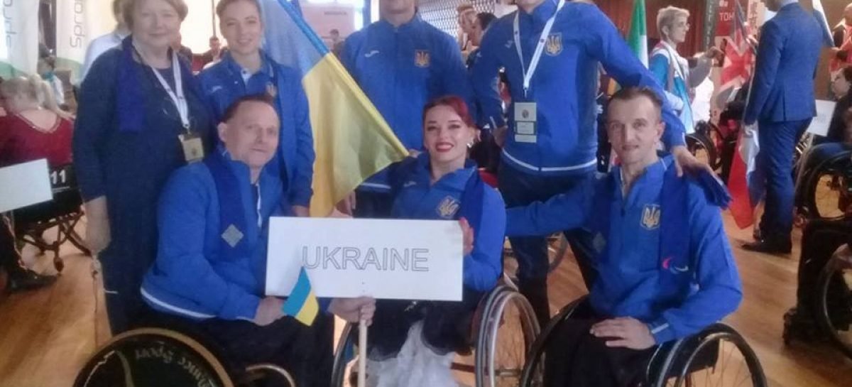 Українські танцюристи на візках стали першими на чемпіонаті світу