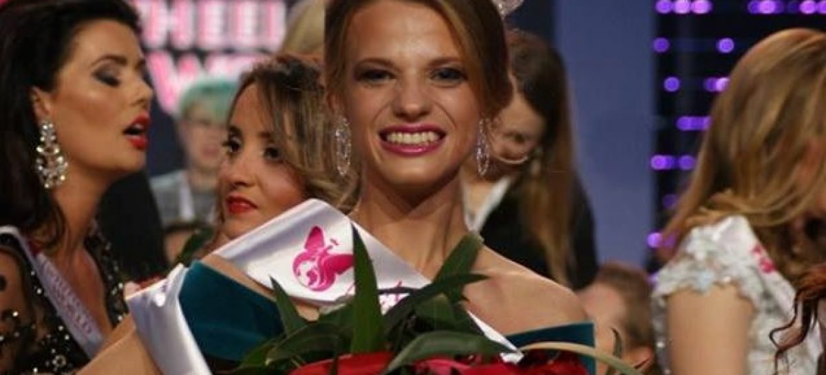 Українка Оксана Кононець отримала титул на конкурсі “Міс світу на візку”