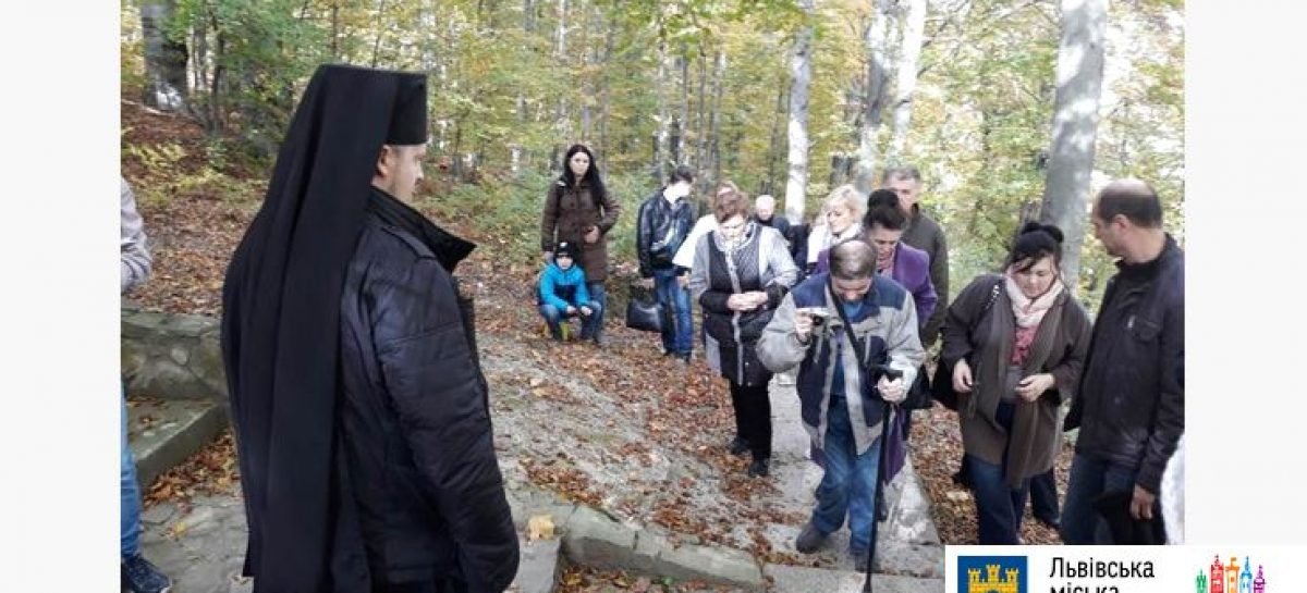 Львів’яни з ДЦП мали пізнавальну екскурсію до Гошівського монастиря
