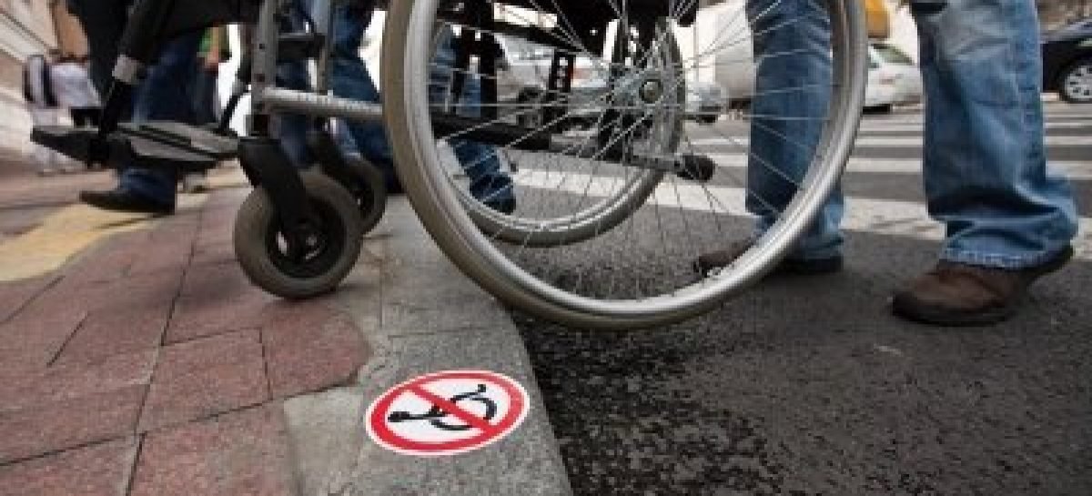 Працевлаштування людей з інвалідністю в Україні: чи є ознаки дискримінації?