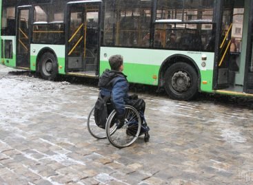 Українських чиновників звільнятимуть, якщо вони не будуть вирішувати проблем людей з інвалідністю