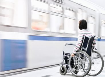 Київський метрополітен планує запровадити новий порядок супроводу пасажирів з інвалідністю