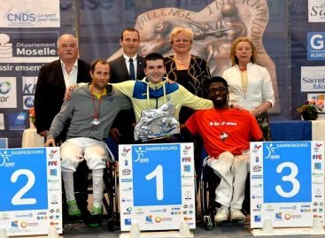 Андрій Демчук виборов дві високі нагороди у відкритому чемпіонаті Франції з фехтування на візках