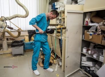 Як на львівському заводі, де з початку року не платять зарплату, виробляють надсучасні спортивні протези