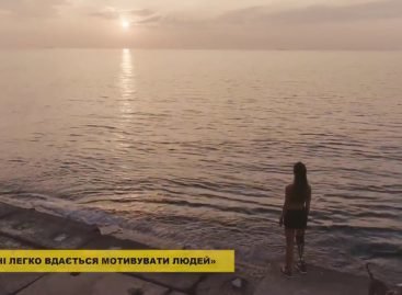 Дівчина з інвалідністю тренує і мотивує здорових українців