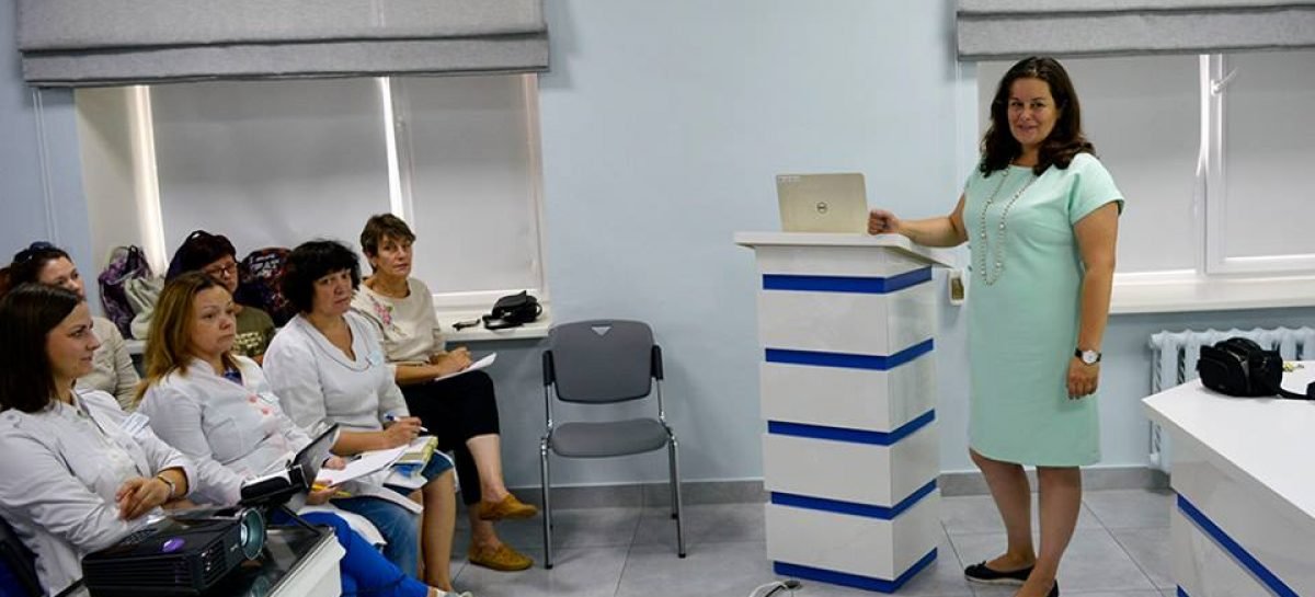 ТЕАМ запроваджує спеціалізовані тренінги для фахівців в трьох лікарнях України
